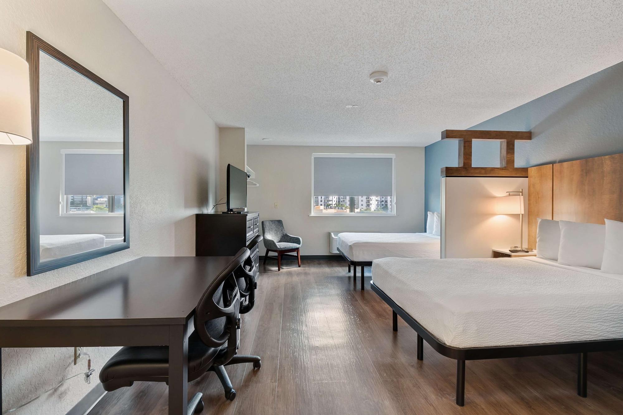Extended Stay America Premier Suites - Miami - Downtown Brickell - Cruise Port Екстер'єр фото