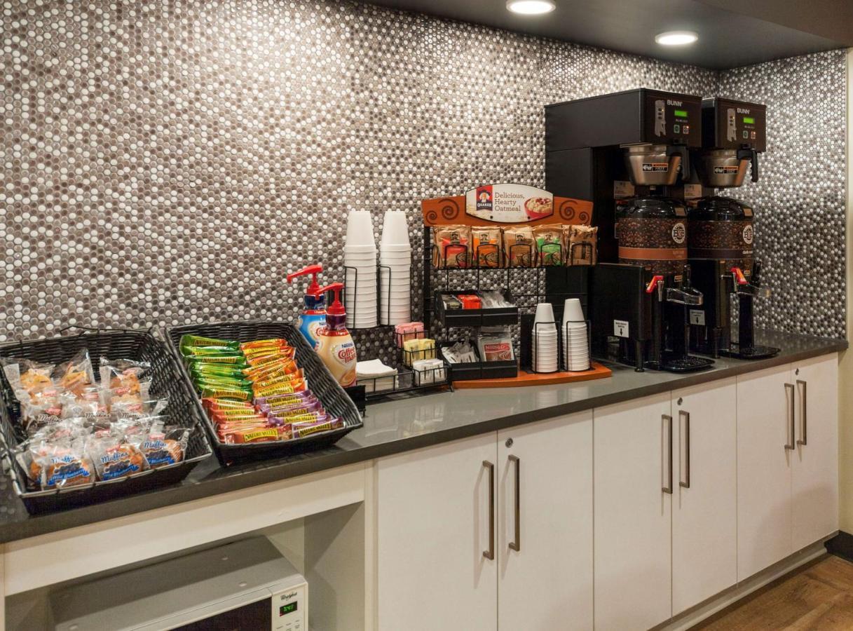 Extended Stay America Premier Suites - Miami - Downtown Brickell - Cruise Port Екстер'єр фото